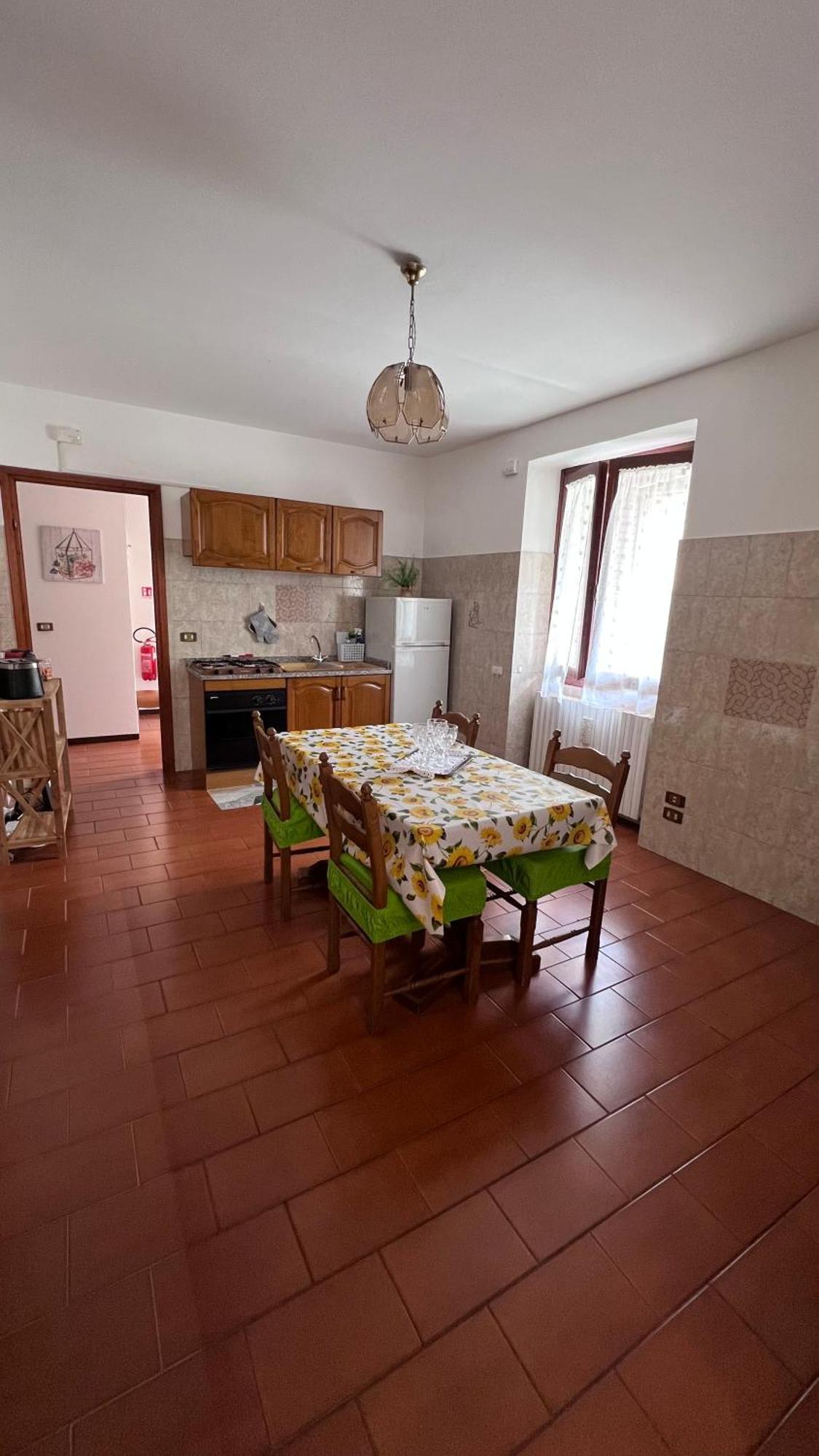 טוסקולנו מדרנו Casa Caterina 2 Storey House, With A Mountain View מראה חיצוני תמונה